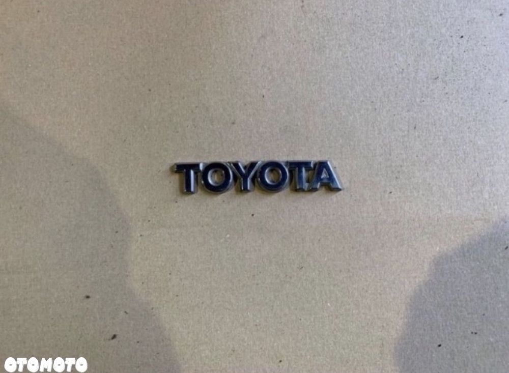 Znaczek emblemat Toyota corolla e12 - 1
