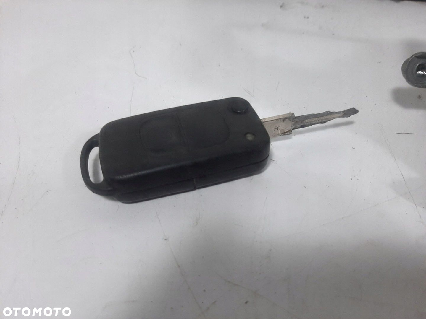 MERCEDES W638 V-KLASA 2.8 98R STEROWNIK SILNIKA 6384460502 STACYJKA KLUCZ - 10