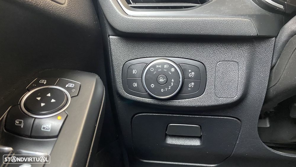 Ford Focus SW 1.5 TDCi EcoBlue Business - 7