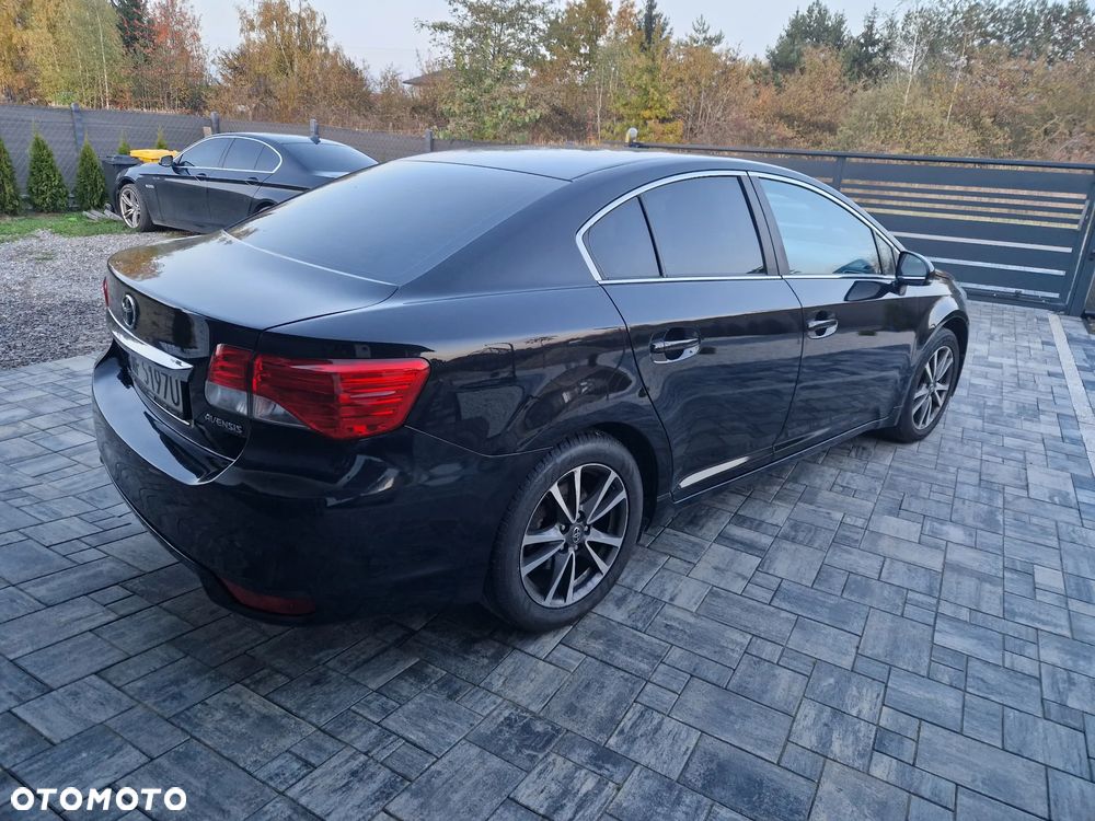 Toyota Avensis 1.8 Premium - 3