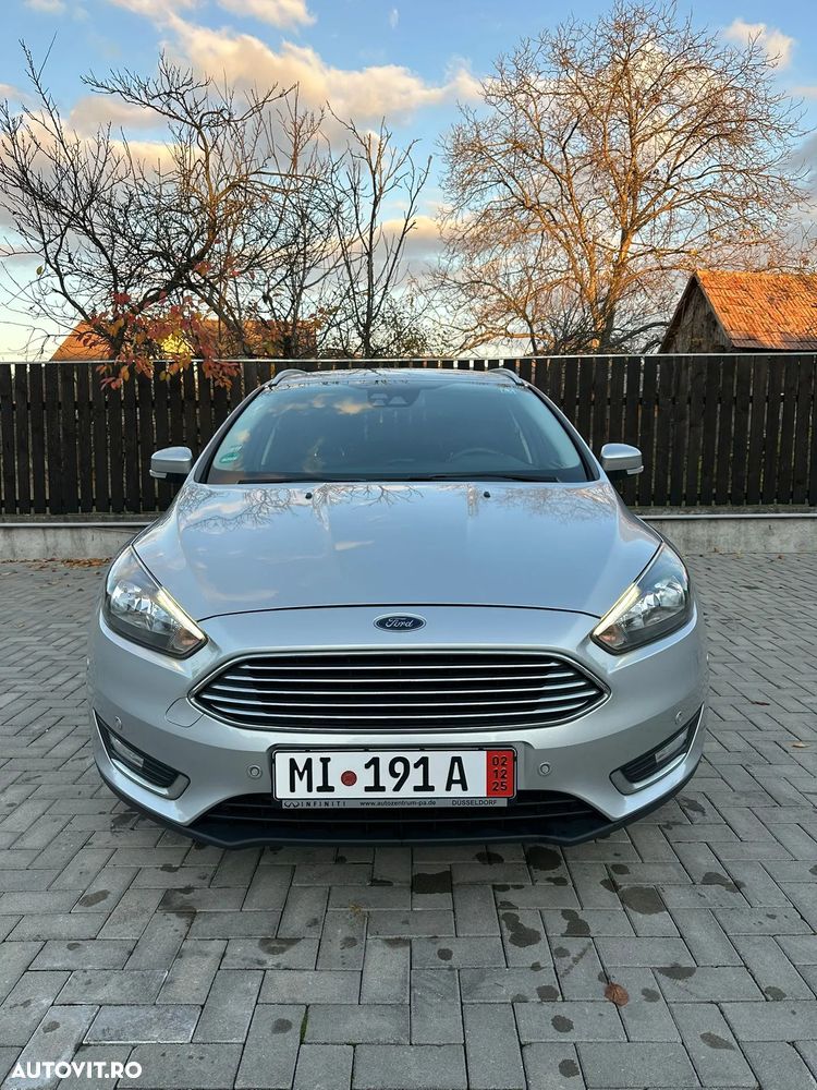 Ford Focus 1.5 EcoBlue Start-Stopp-System TITANIUM - 19