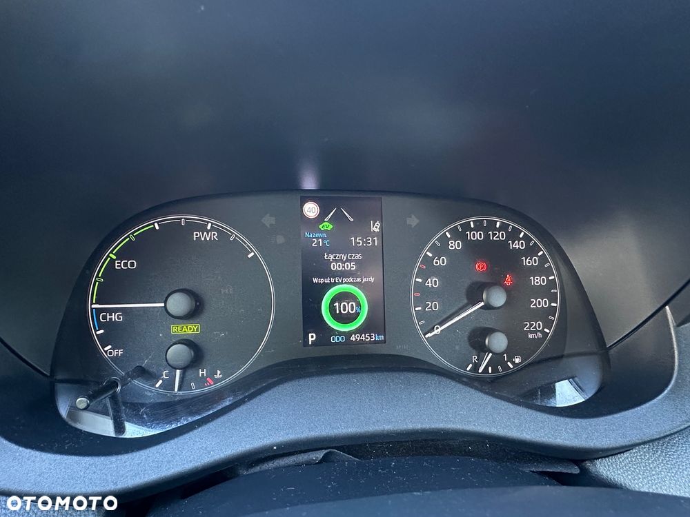 Mazda 2 Hybrid - 8