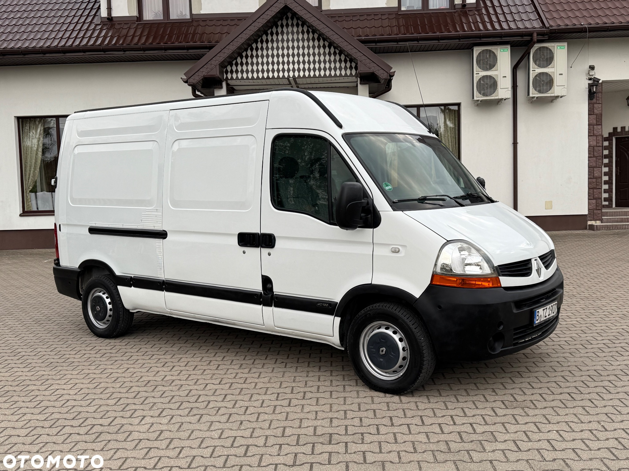 Renault MASTER 2.5 - 11