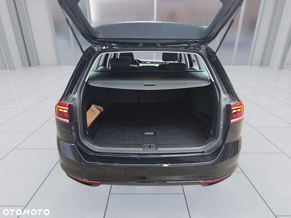Volkswagen Passat Variant 1.5 TSI EVO Business DSG - 20