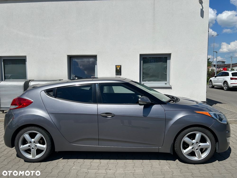 Hyundai Veloster 1.6 GDI Comfort - 4
