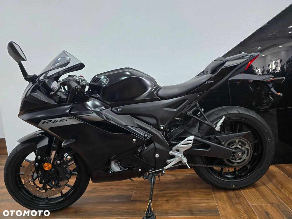 Yamaha YZF - 7