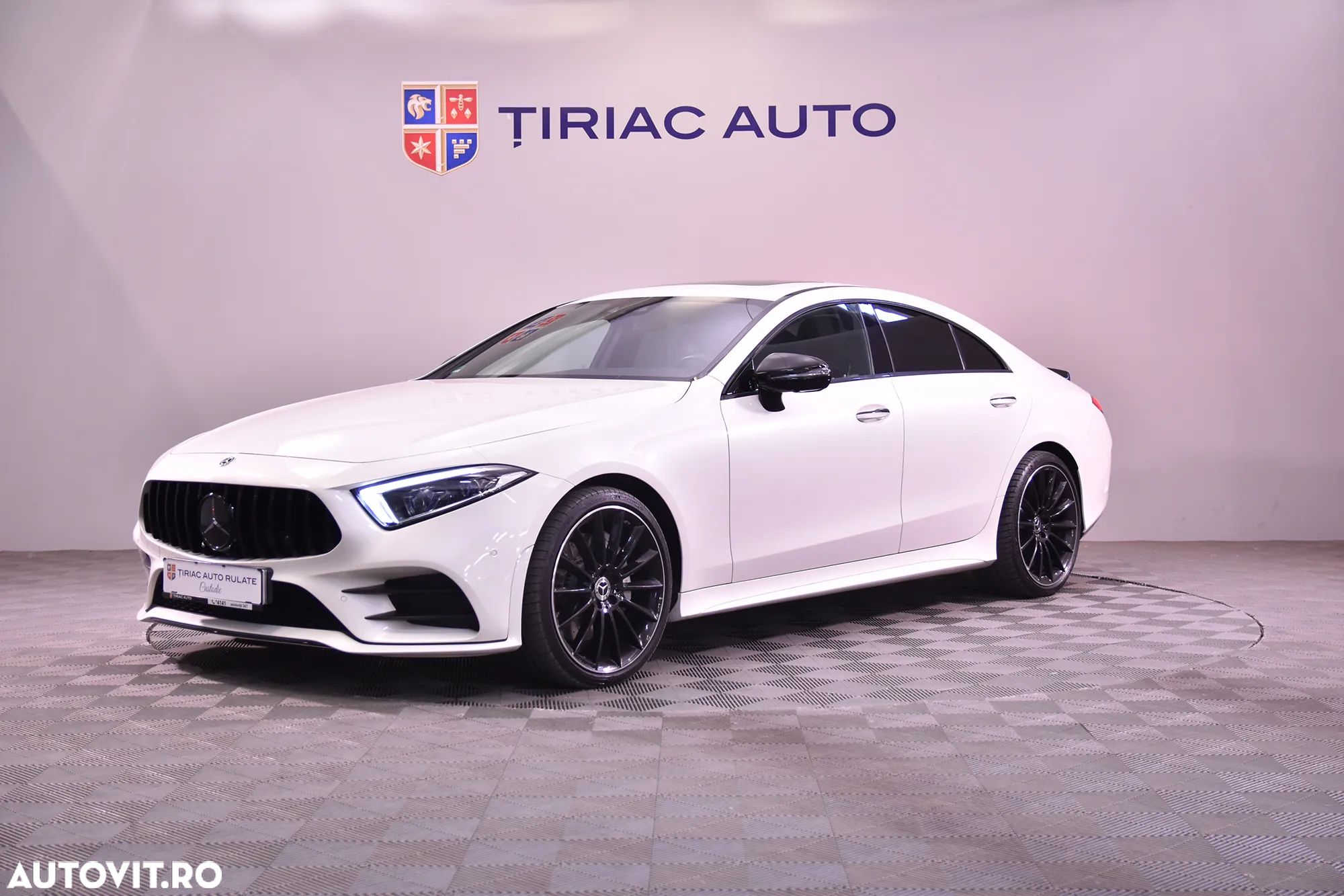 Mercedes-Benz CLS 450 4MATIC Aut - 1