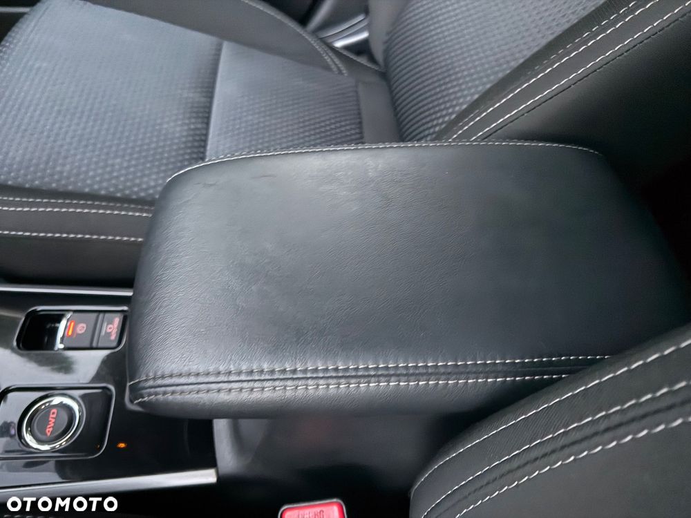 Mitsubishi Outlander - 14