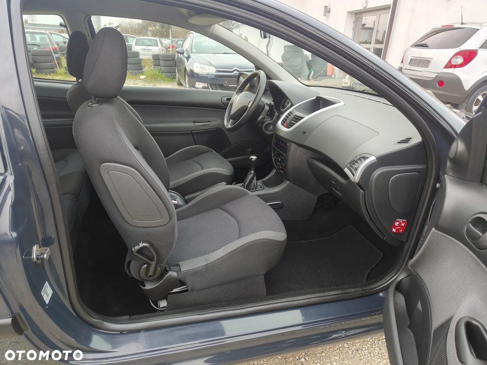 Peugeot 206 plus - 14