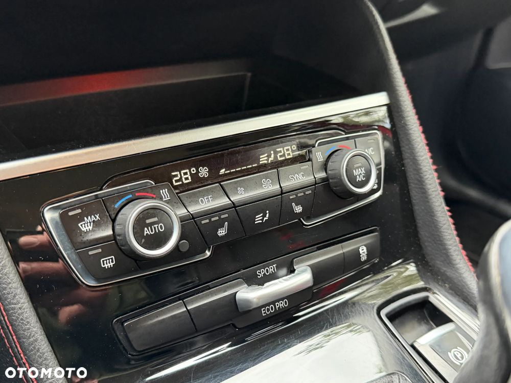 BMW Seria 2 216d Luxury Line - 24