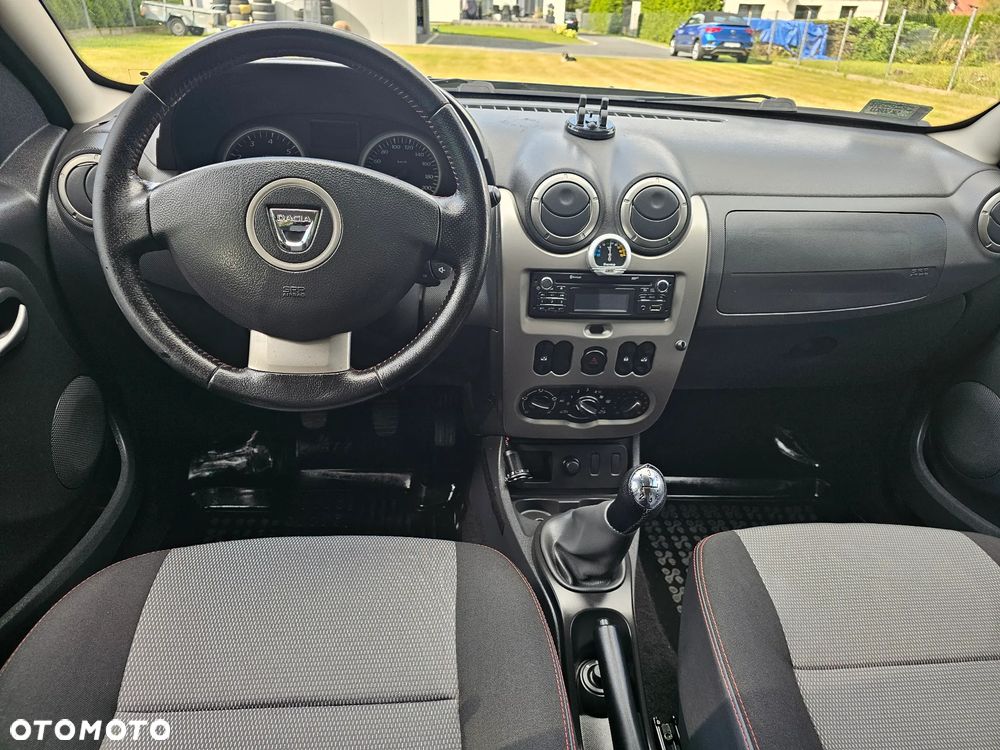 Dacia Duster 1.6 Laureate - 24
