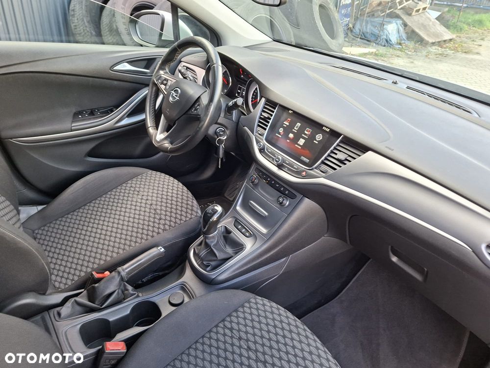 Opel Astra - 9