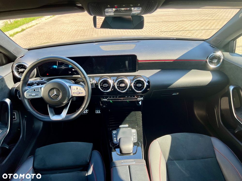 Mercedes-Benz Klasa A 250 e PHEV AMG Line 8G-DCT - 22