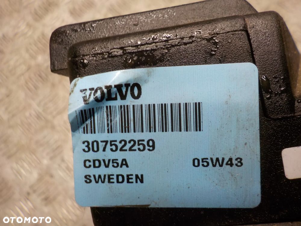 VOLVO S60 V70 XC70 S80 WZMACNIACZ RADIA 30752259 - 3