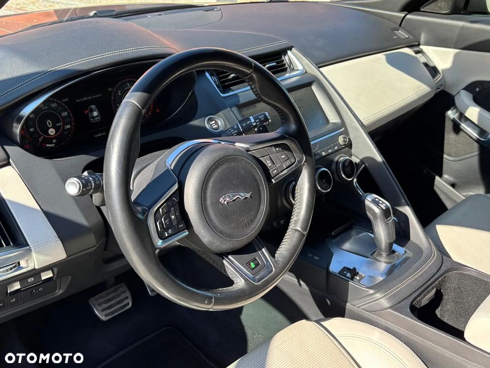 Jaguar E-Pace 2.0 i4D AWD R-Dynamic HSE - 10
