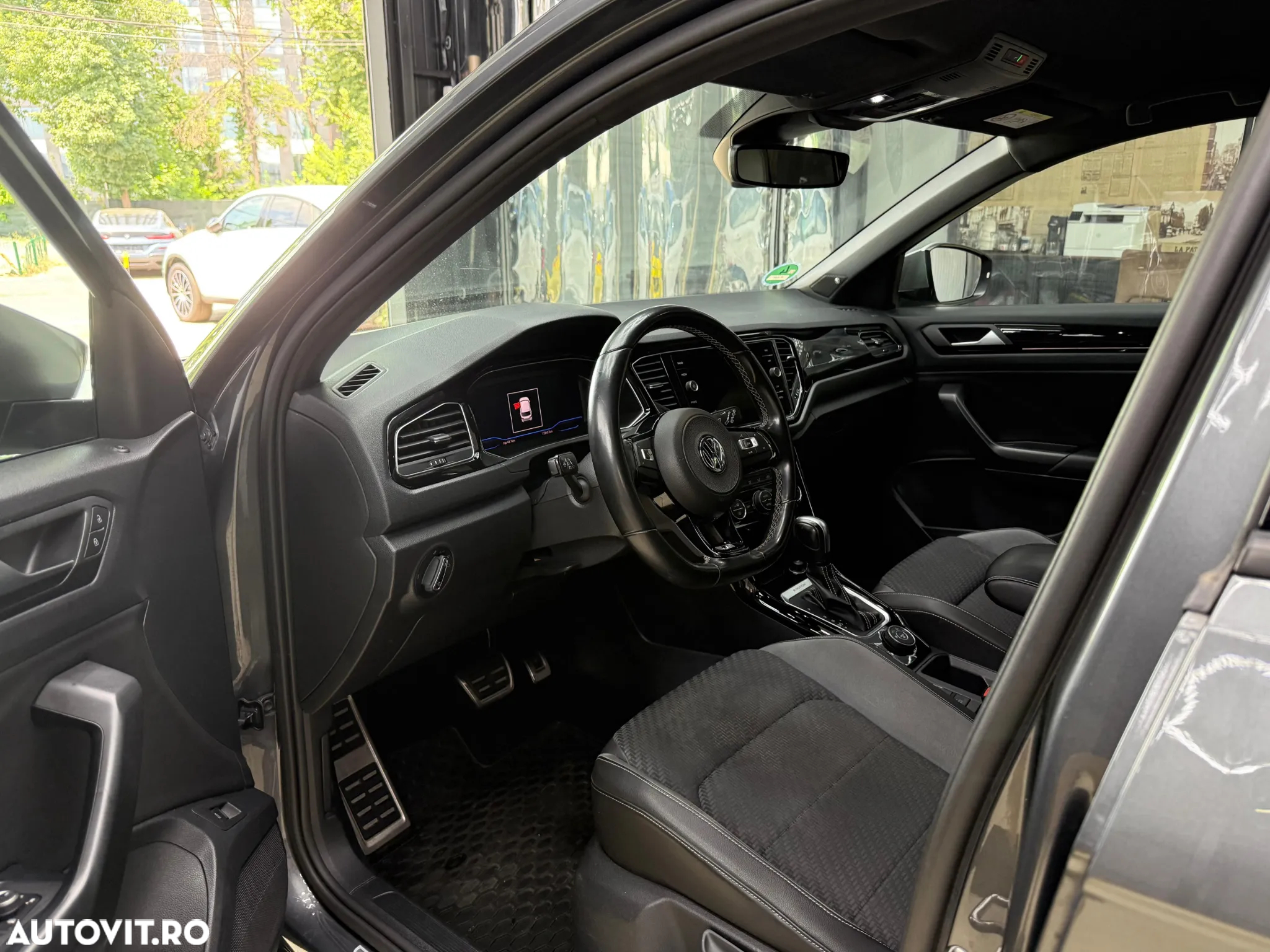 Volkswagen T-ROC 2.0 TSI OPF 4MOTION DSG - 22