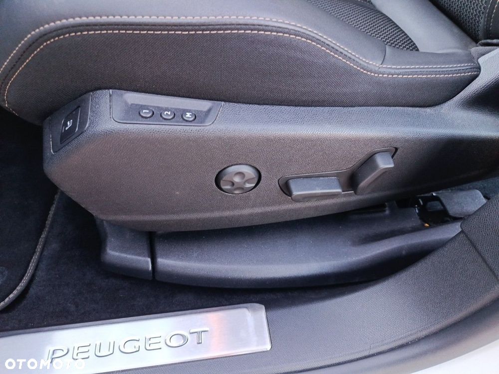 Peugeot 5008 1.5 BlueHDi GT S&S EAT8 - 13