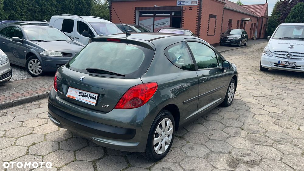 Peugeot 207 1.4 16V Presence - 9