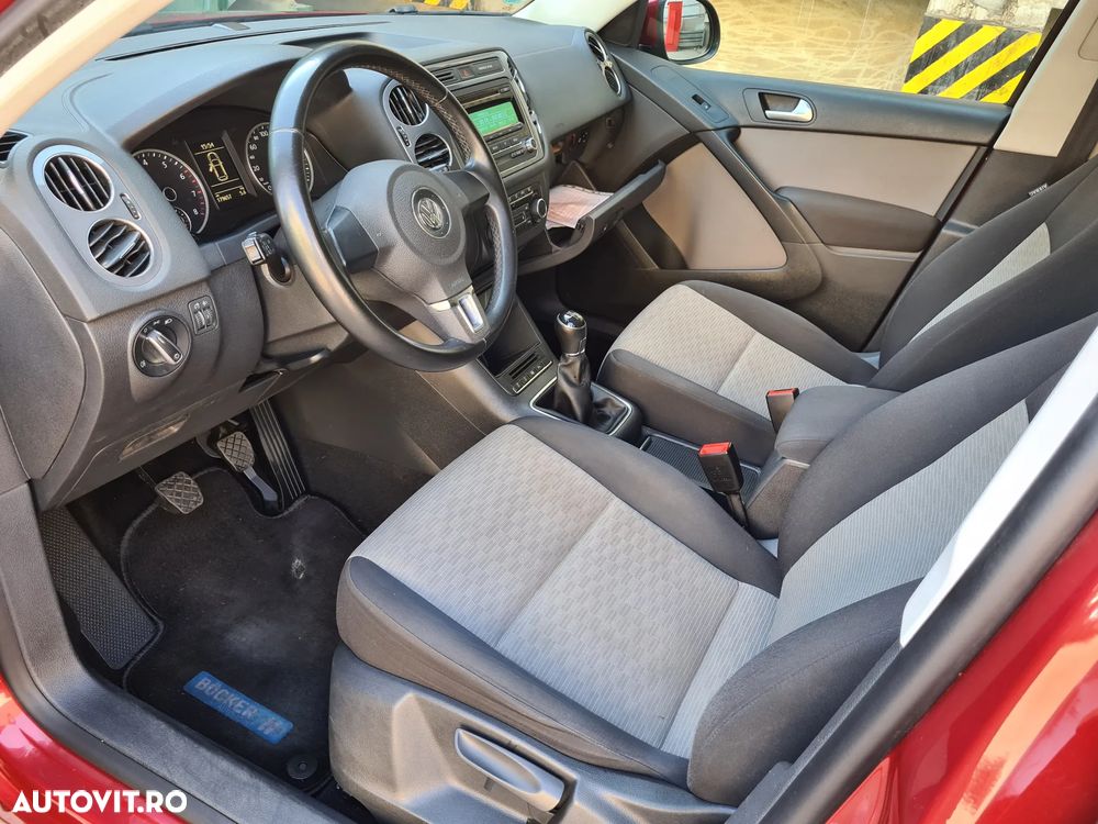 Volkswagen Tiguan - 11