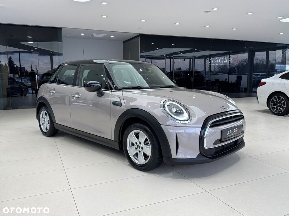 MINI Cooper Standard - 6