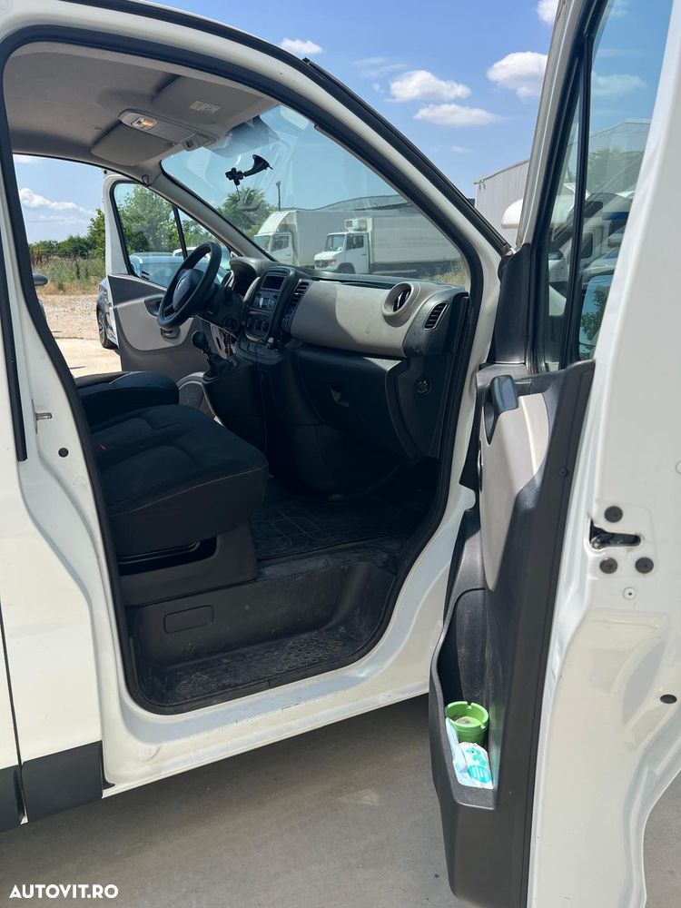 Renault Trafic - 10