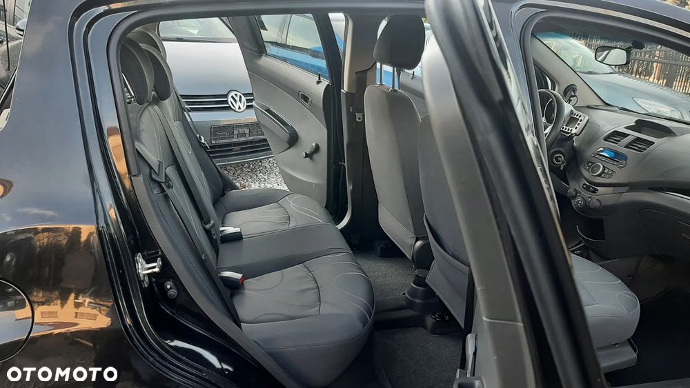 Chevrolet Spark - 17