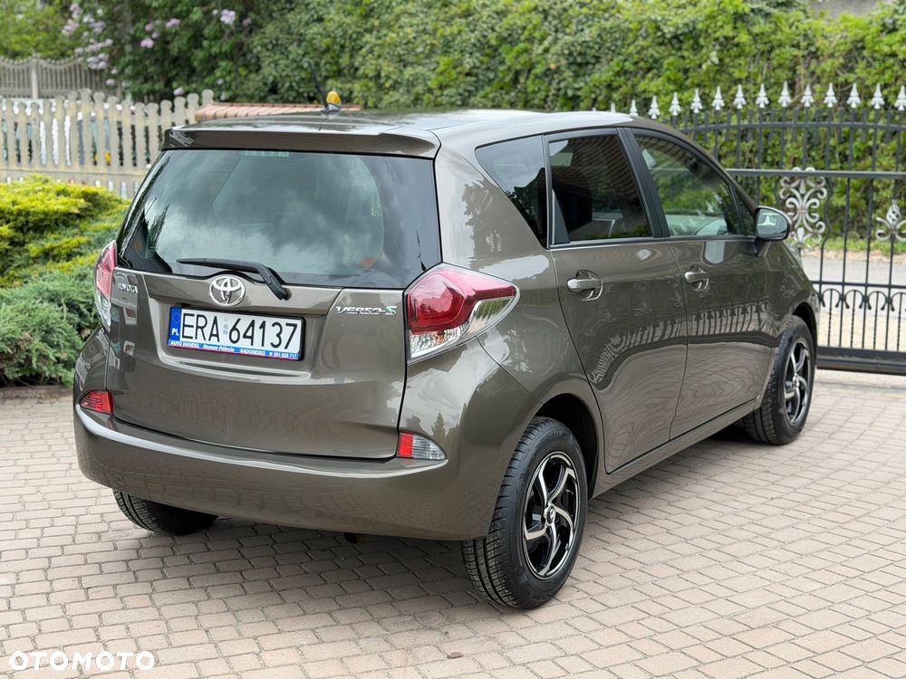Toyota Verso S 1.33 Premium MS - 7