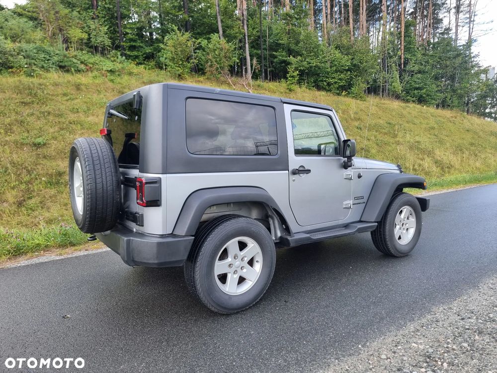 Jeep Wrangler - 7