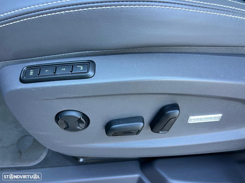 VW Multivan 1.5 TSI e-Hybrid Life DSG - 22