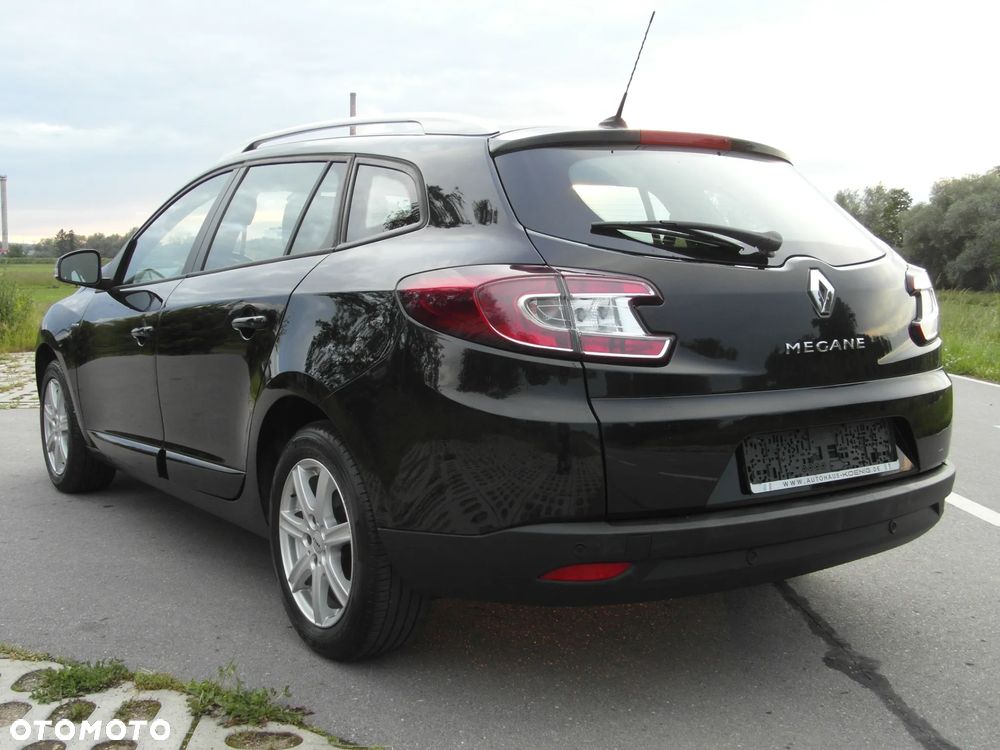 Renault Megane 1.6 16V 110 LIMITED - 4