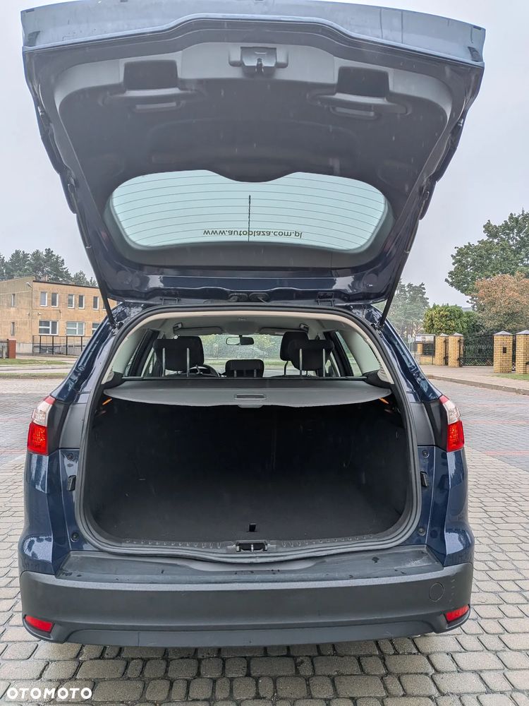Ford Focus 1.6 Trend - 5