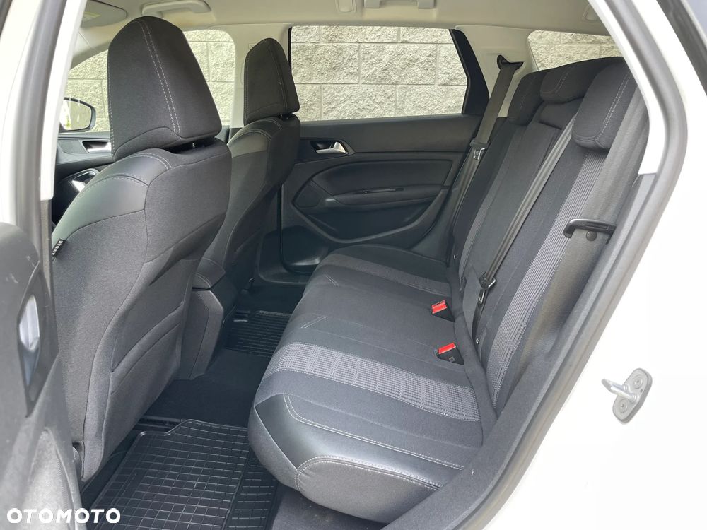 Peugeot 308 BlueHDi 130 Stop & Start Allure - 10