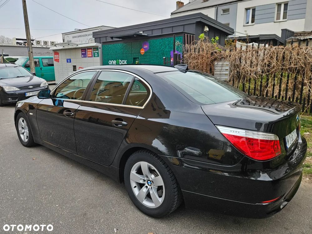 BMW Seria 5 523i - 10