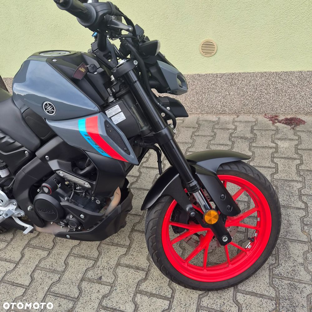 Yamaha MT - 4