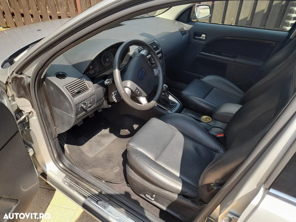 Ford Mondeo 2.0 TDCI Ghia - 9
