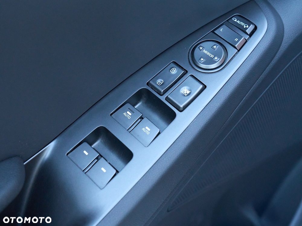 Hyundai IONIQ - 20