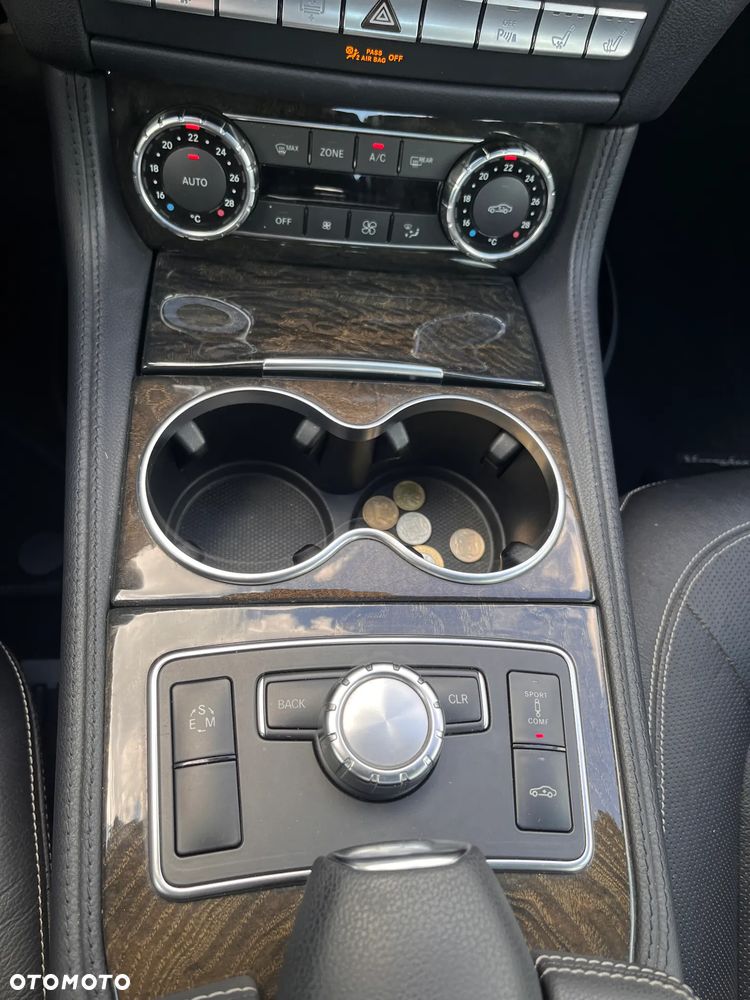Mercedes-Benz CLS 500 4Matic 7G-TRONIC - 30