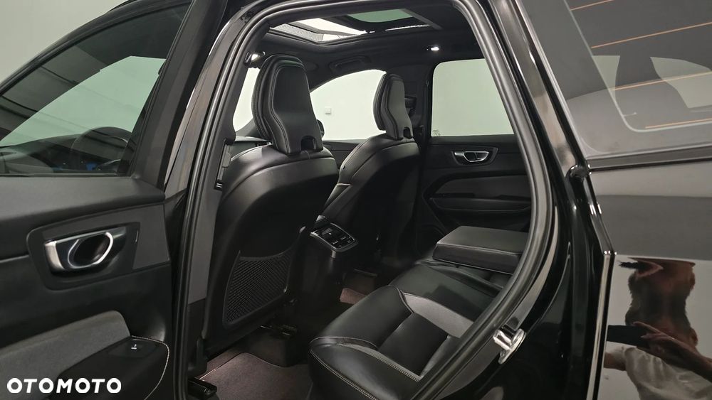 Volvo XC 60 B4 D Ultimate Dark - 15
