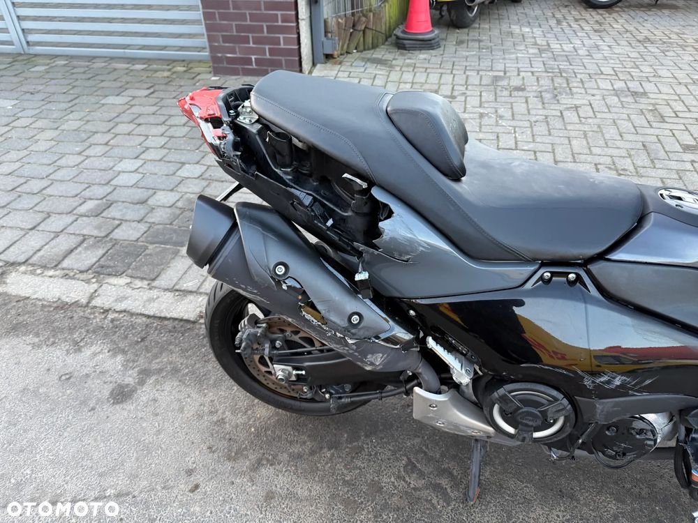Yamaha Tmax - 21