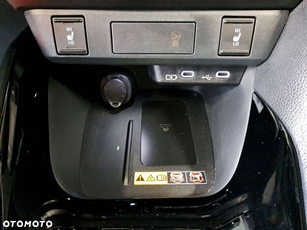 Toyota Yaris Hybrid 1.5 Style - 23