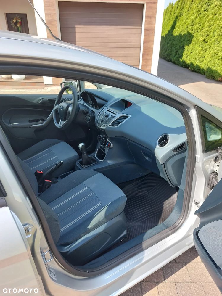 Ford Fiesta 1.25 Ambiente - 9
