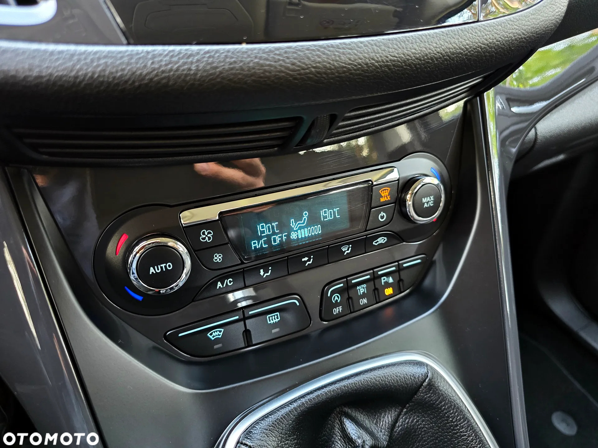 Ford Kuga - 15