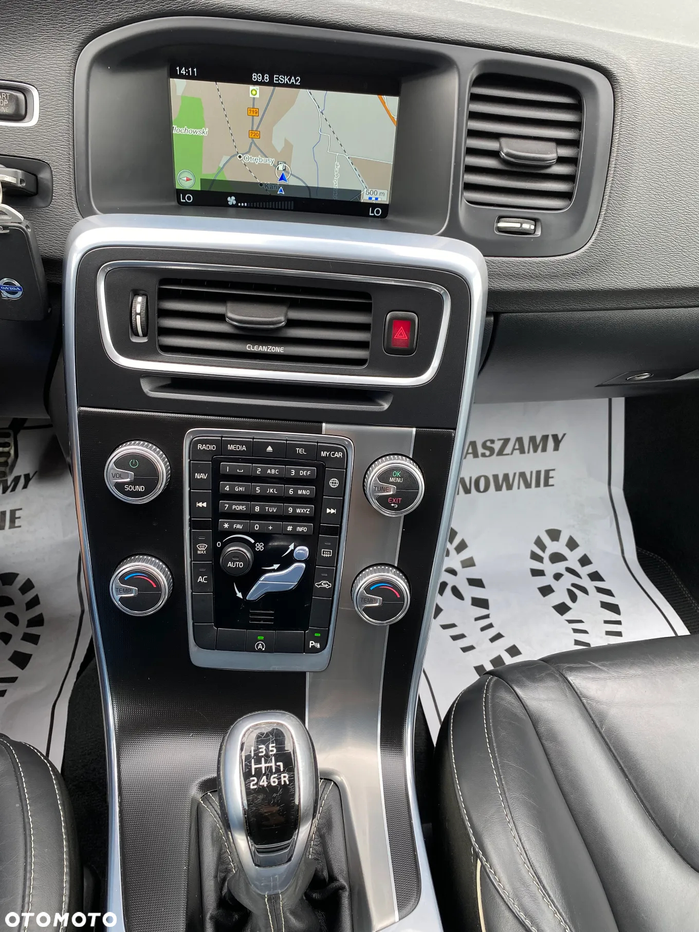 Volvo V60 D3 Drive-E R-Design Momentum - 16