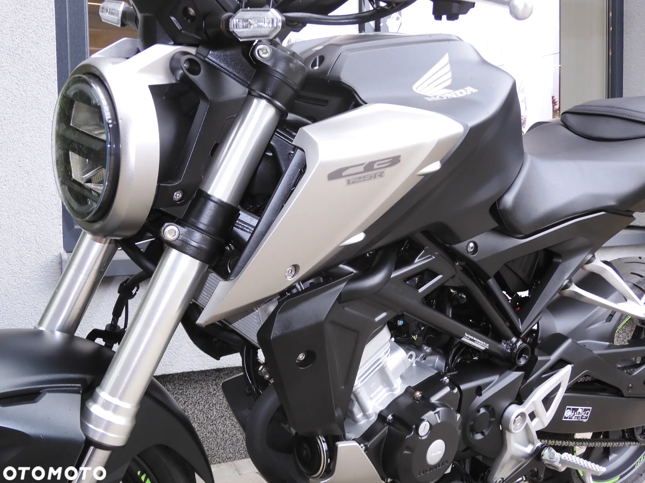 Honda CB - 24