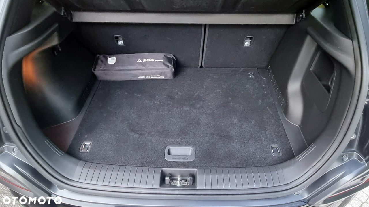 Hyundai Kona - 24