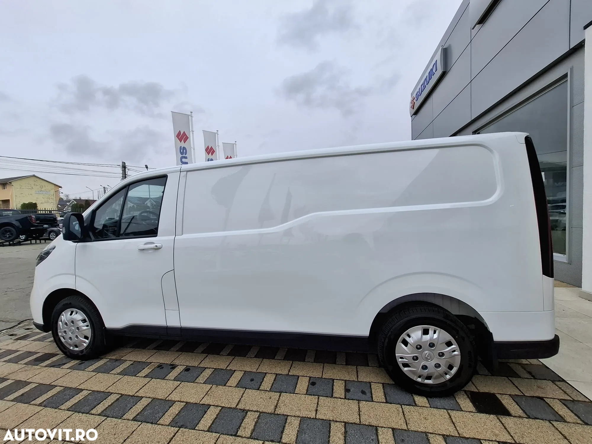 Maxus DELIVER7 - 9