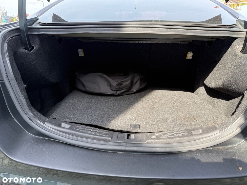 Ford Fusion - 18
