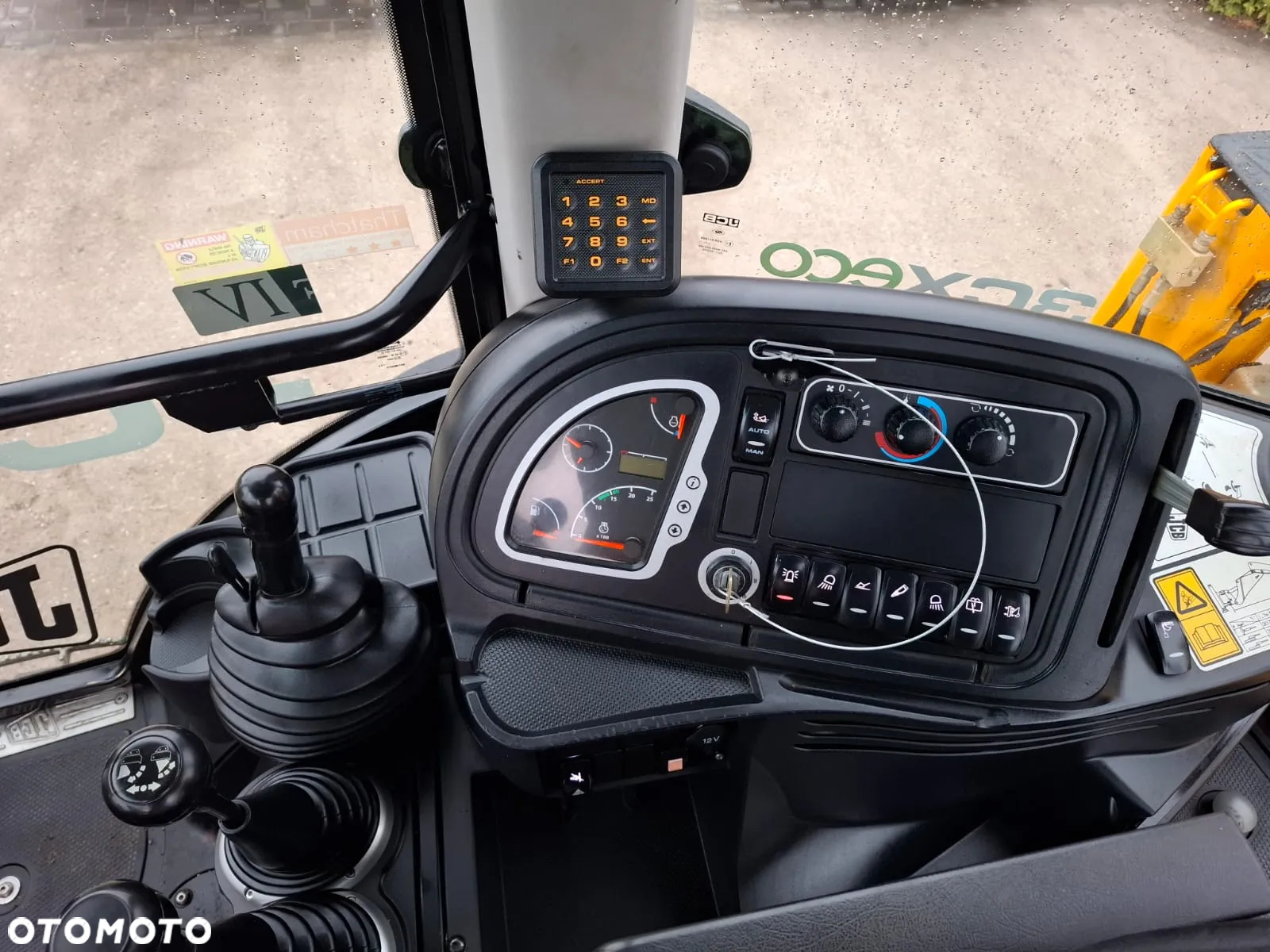 JCB 3CX - 15