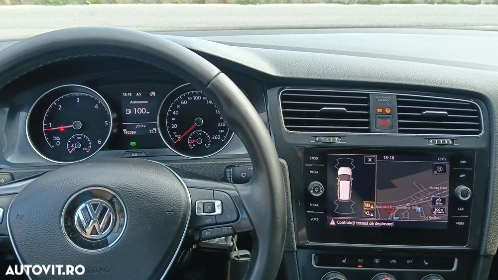Volkswagen Golf 1.6 TDI Highline - 9