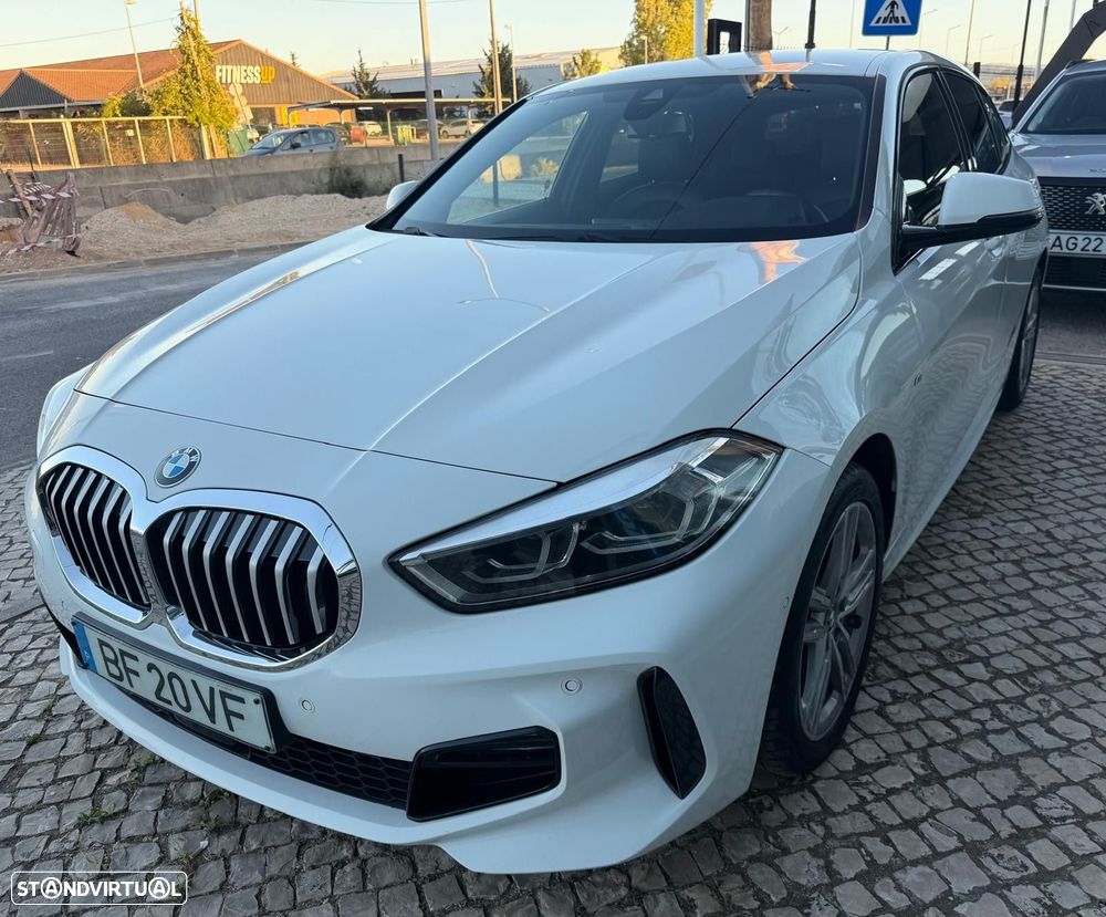 BMW 118 d Pack Desportivo M - 4
